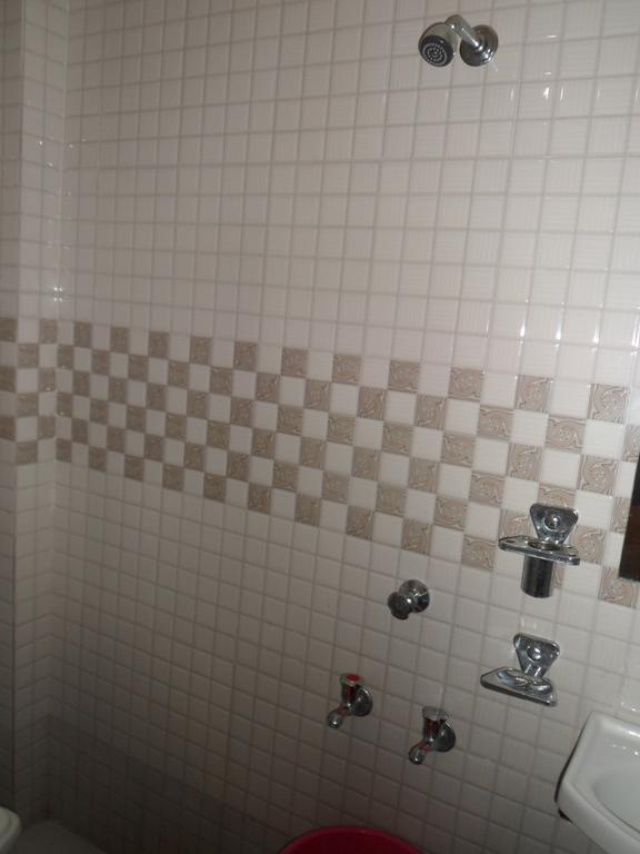 Hotel Madhusudan Dwarka (Gujarat) Room photo
